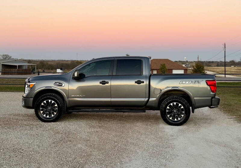 2017 Nissan Titan PRO-4X