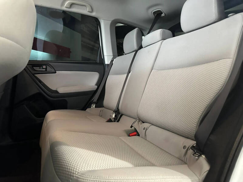 2014 Subaru Forester 2.5i