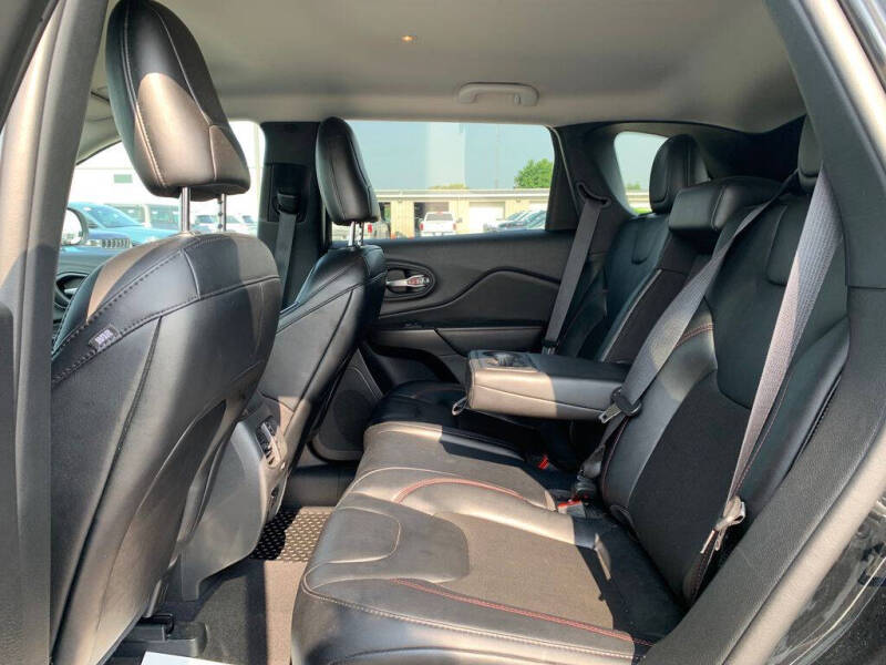 2022 Jeep Cherokee Trailhawk