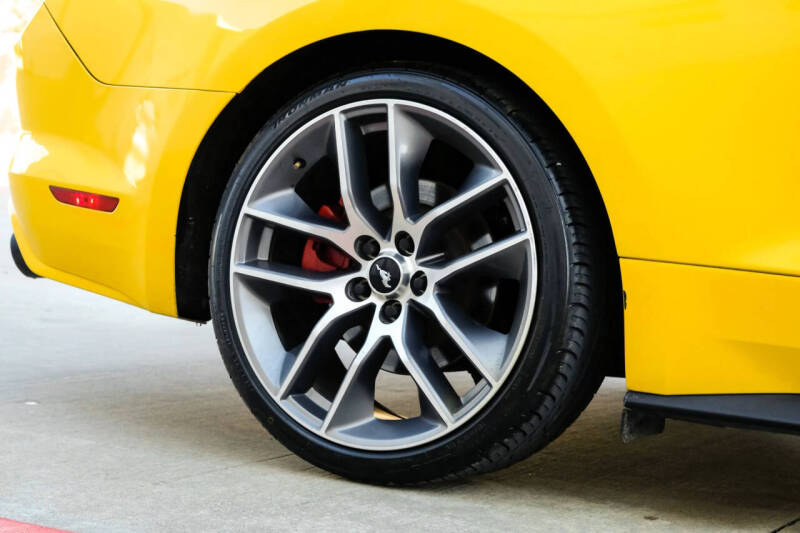 2015 Ford Mustang V6