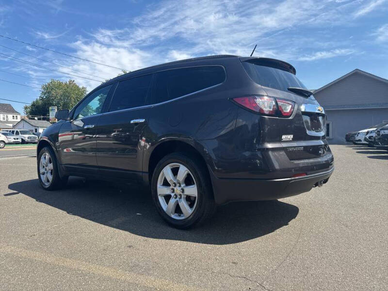 2017 Chevrolet Traverse LT