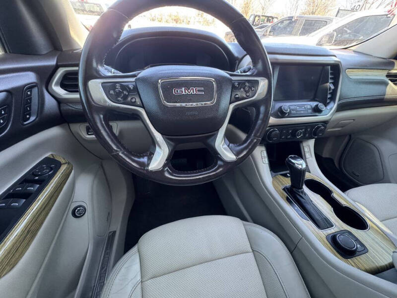 2019 GMC Acadia Denali