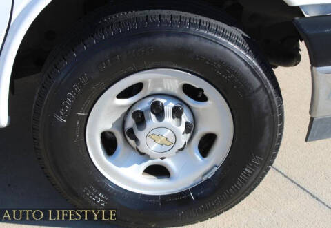 2023 Chevrolet Express 2500