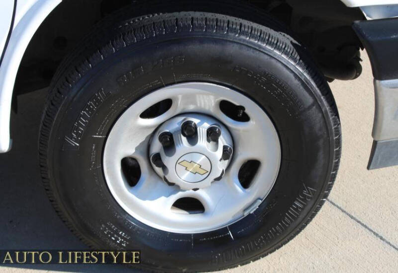 2023 Chevrolet Express 2500