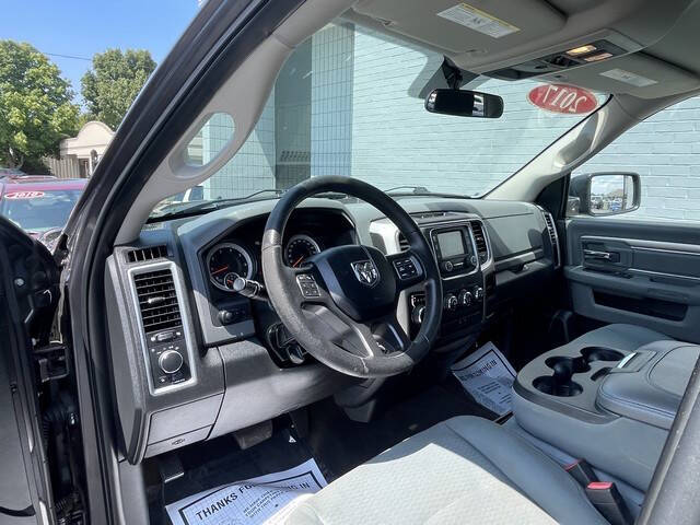 2017 RAM 1500 SLT