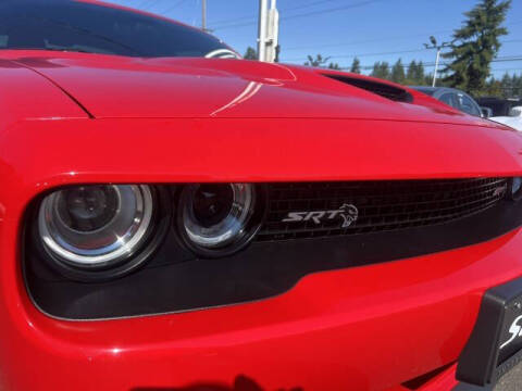 2015 Dodge Challenger SRT Hellcat