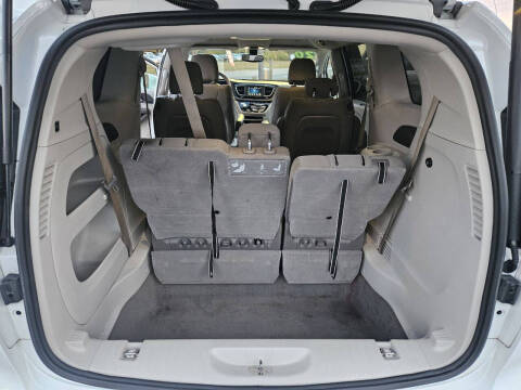 2020 Chrysler Pacifica Touring