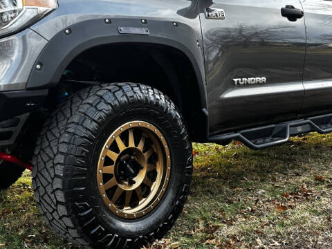 2014 Toyota Tundra SR5