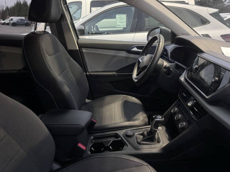 2022 Volkswagen Taos SE 4Motion