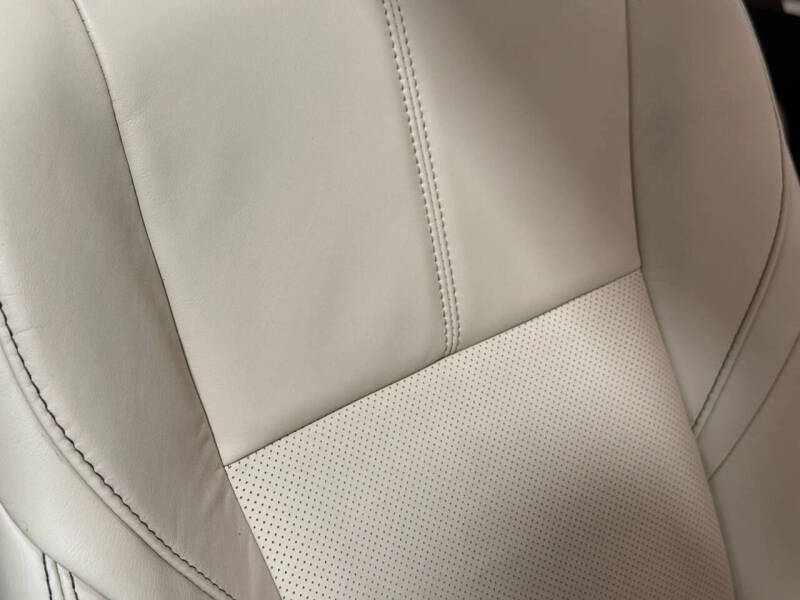 2018 Toyota Avalon Hybrid Limited