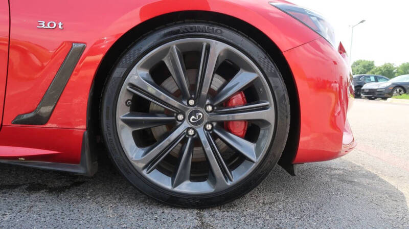 2019 Infiniti Q60 Red Sport 400