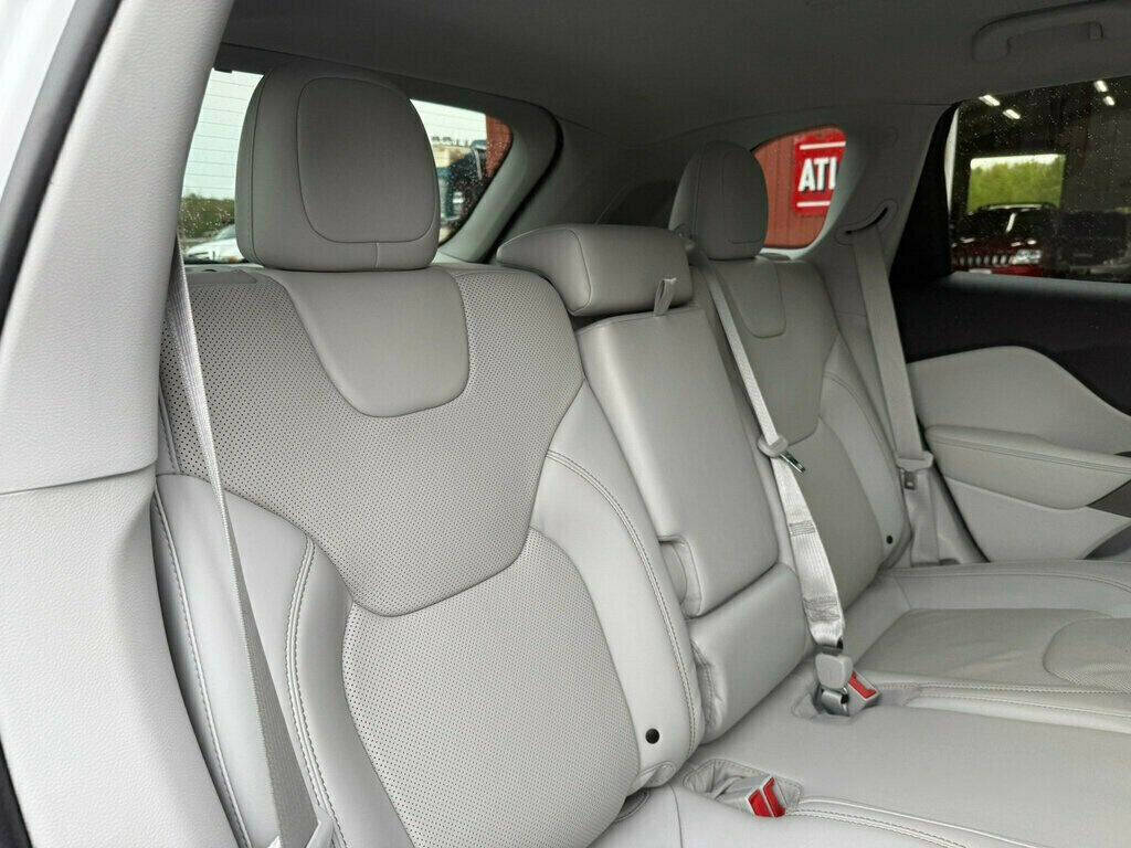 2019 Jeep Cherokee 47
