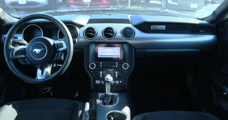 2019 Ford Mustang EcoBoost