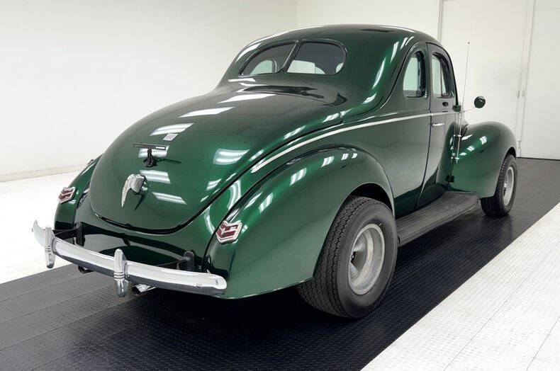 1940 Ford Deluxe