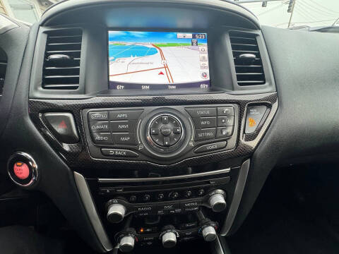 2020 Nissan Pathfinder SL