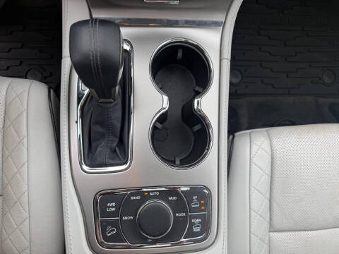 2017 Jeep Grand Cherokee Summit