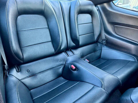 2016 Ford Mustang EcoBoost Premium