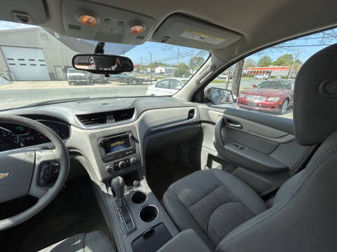 2016 Chevrolet Traverse LS