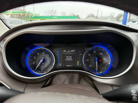 2017 Chrysler Pacifica Touring-L