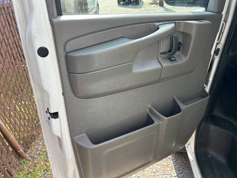 2015 GMC Savana 2500