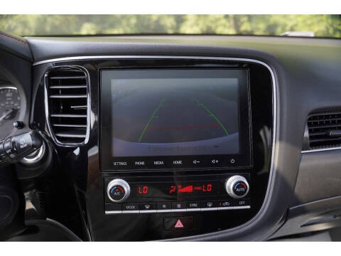 2020 Mitsubishi Outlander LE
