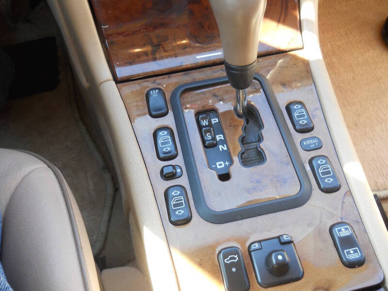 2000 Mercedes-Benz E-Class E 320