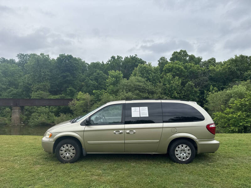 2007 Chrysler Town and Country LX