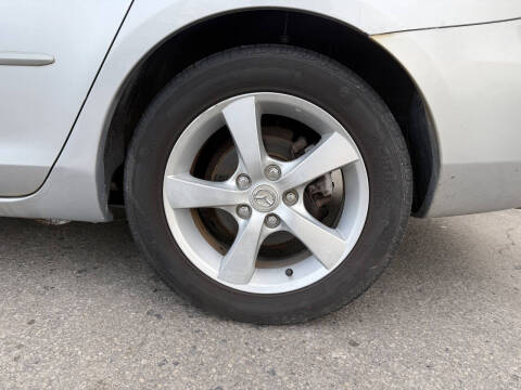 2005 Mazda MAZDA3 i