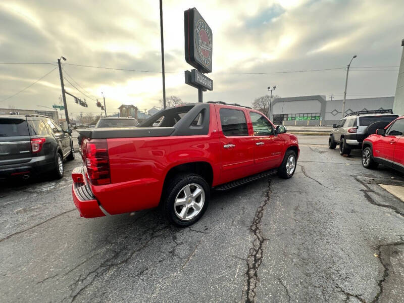2011 Chevrolet Avalanche LT