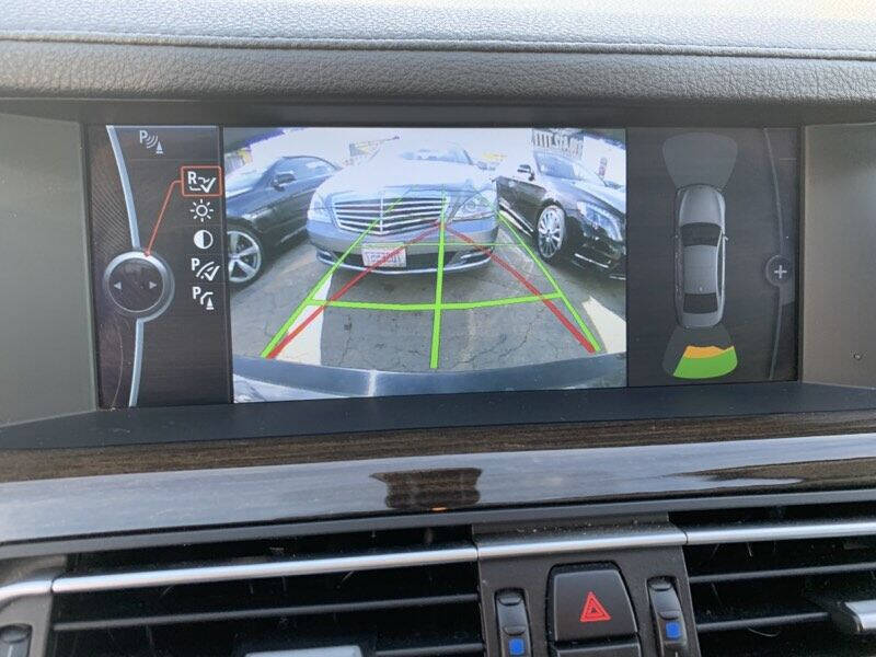 2011 BMW 7 Series 750Li