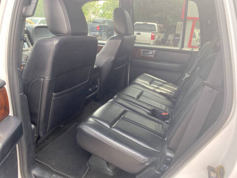 2016 Lincoln Navigator Select