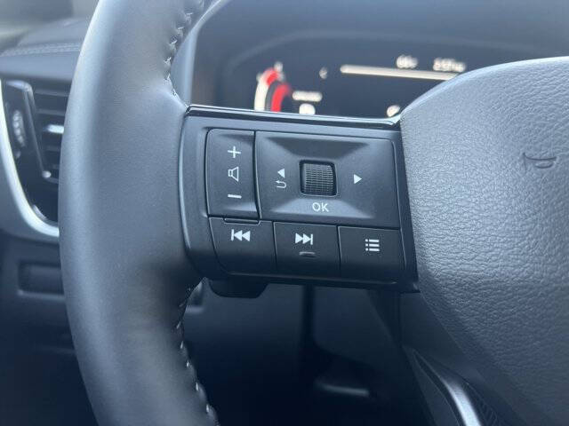 2025 Nissan Rogue SL