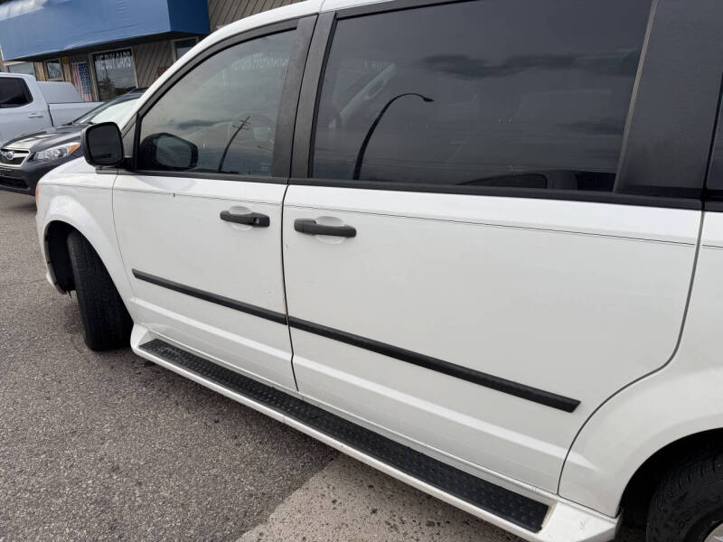 2013 Dodge Grand Caravan American Value Package