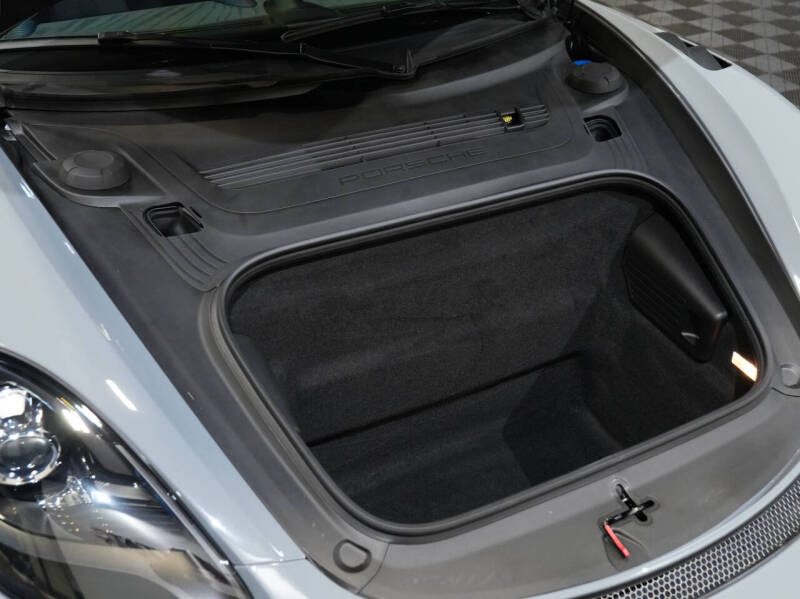 2023 Porsche 718 Cayman GT4 RS