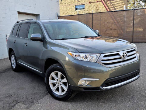 2013 Toyota Highlander for sale at Minnesota Auto Sales in Golden Valley MN