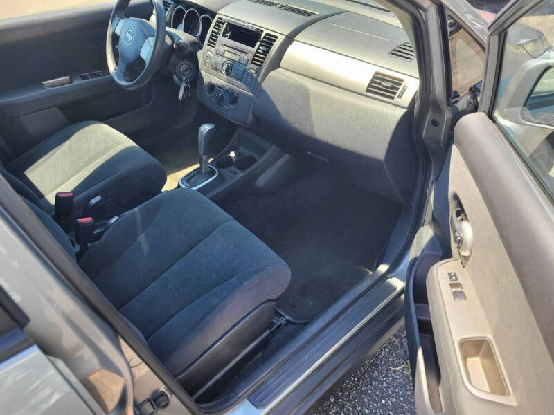 2012 Nissan Versa 1.8 S