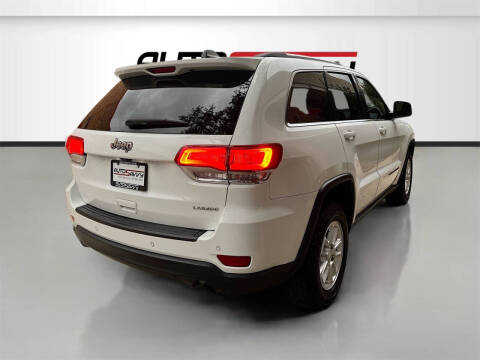 2019 Jeep Grand Cherokee Laredo E