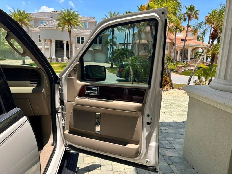2014 Lincoln Navigator
