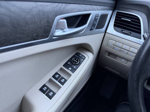 2015 Hyundai Genesis 3.8L