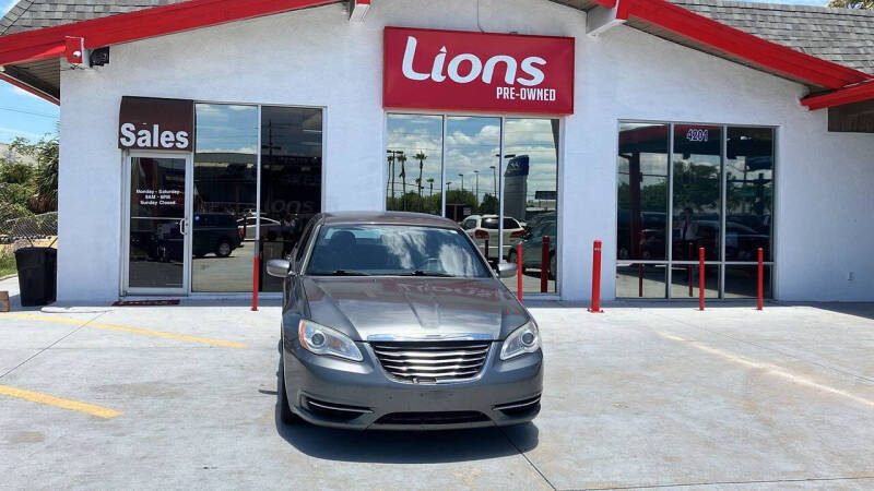 2012 Chrysler 200 Touring