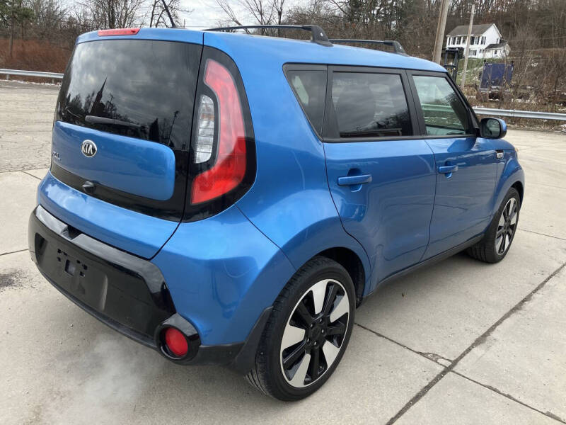 2016 Kia Soul +