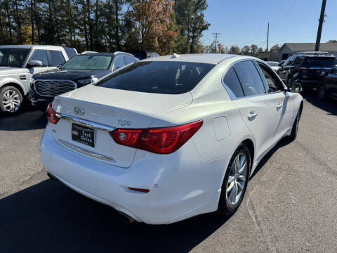 2015 Infiniti Q50 Premium