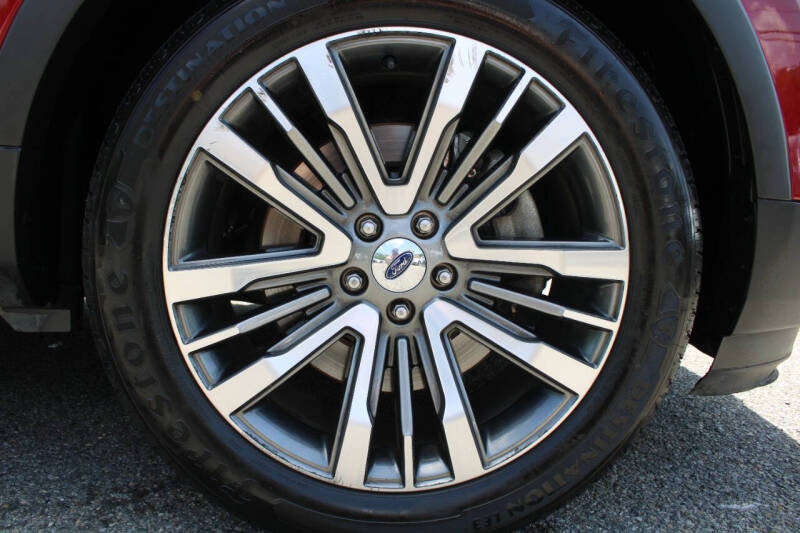 2017 Ford Explorer Platinum