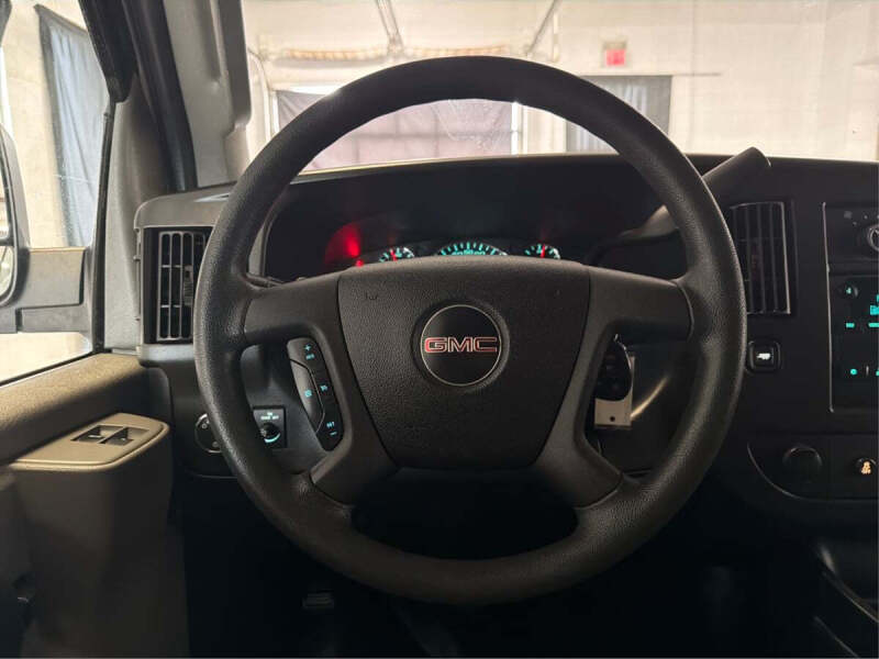 2018 GMC Savana 2500