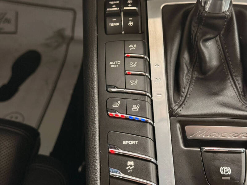 2018 Porsche Macan S