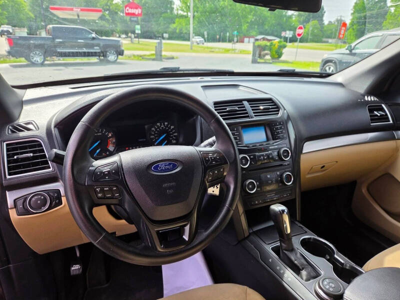 2017 Ford Explorer