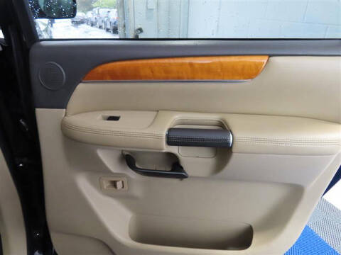 2013 Nissan Armada Platinum