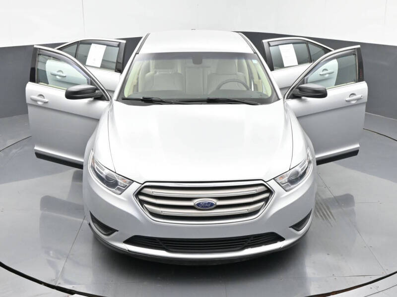 2019 Ford Taurus SE