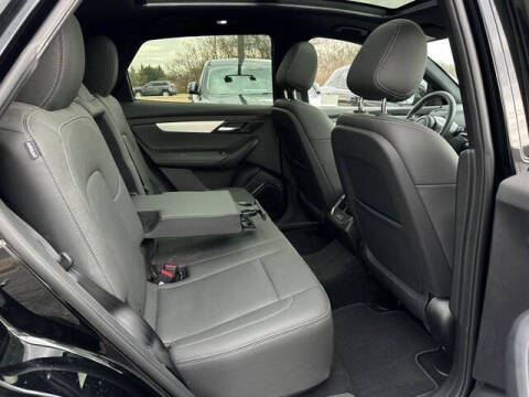 2025 VinFast VF8 Plus