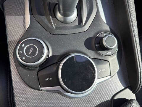 2017 Alfa Romeo Giulia Ti